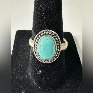 .925 Sterling Silver Gemstone like Turquoise Oval Ring Sz 7 1/4